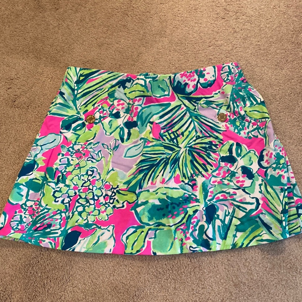 NWT Lilly Pulitzer skort in Early Bloomer print